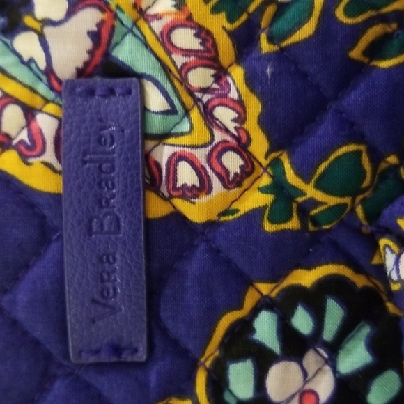 Vera bradley ultimate baby bag two large front slip pocket.Two insulated packet - Picture 2 of 7